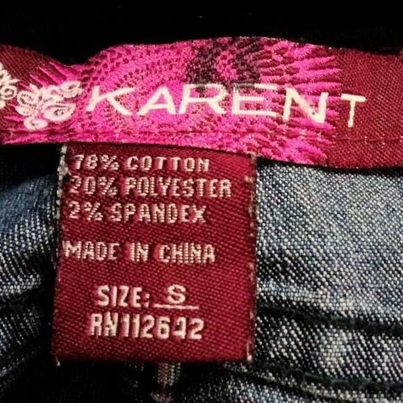 New without tags. "Karent" woman's maternity shorts - Picture 5 of 6